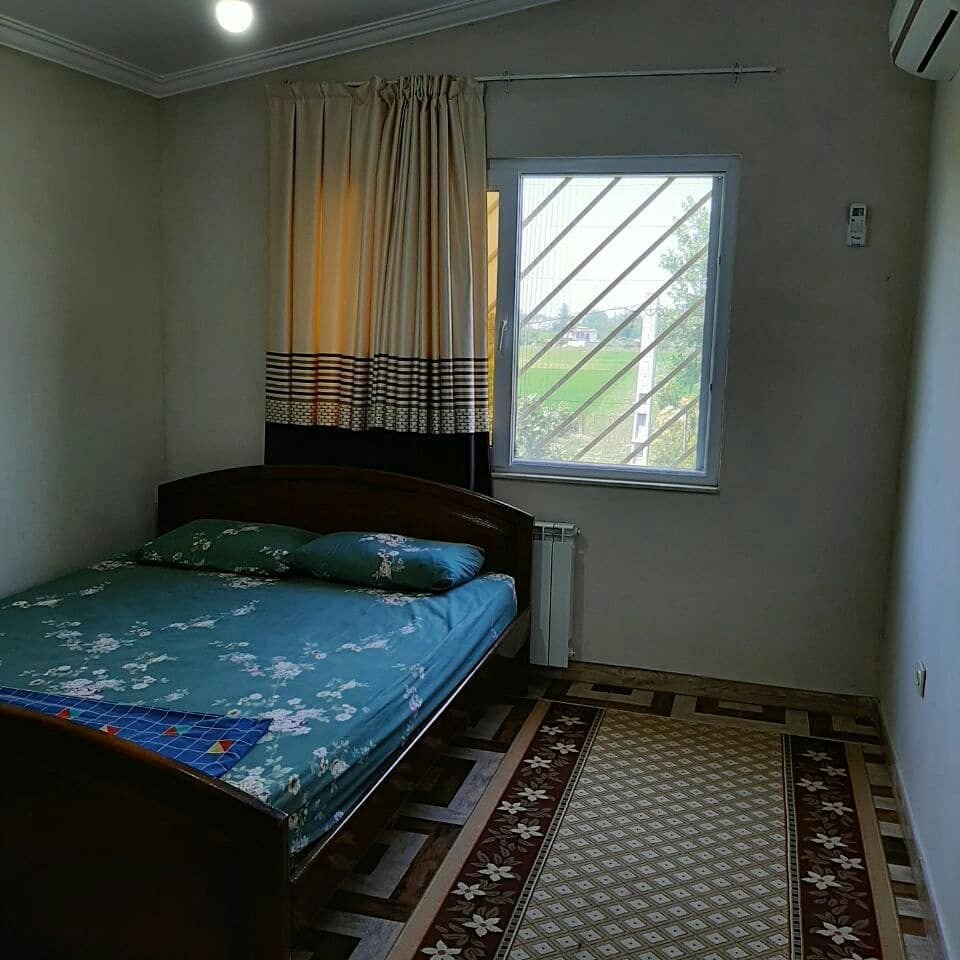 سه خوابه جنگلی استخردار آبگرم دلگشا