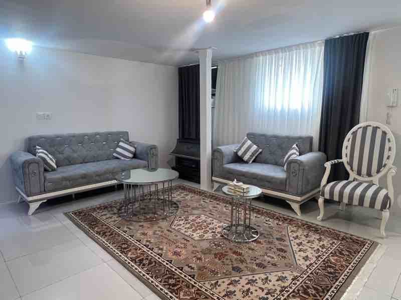 آپارتمان یک خوابه میدان دهکده المپیک 1 - انتخاب عنوان تصویر