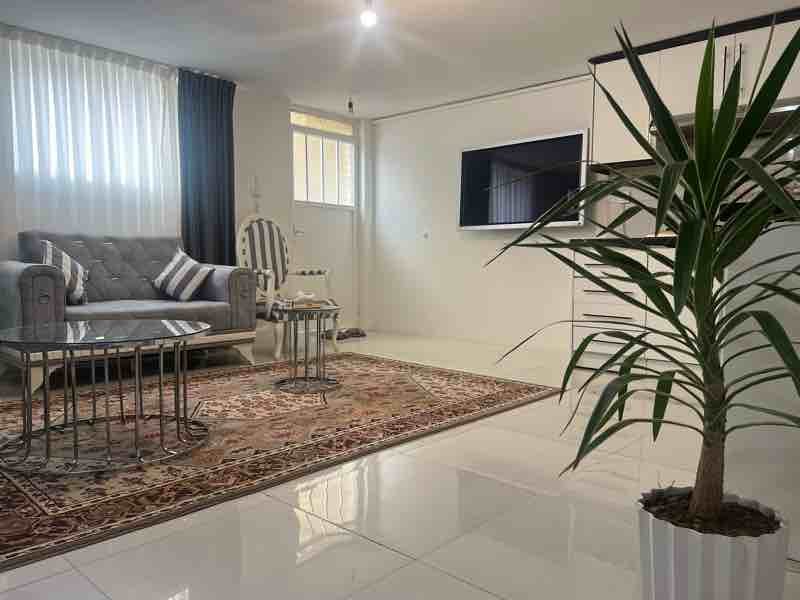 آپارتمان یک خوابه میدان دهکده المپیک 1 - انتخاب عنوان تصویر