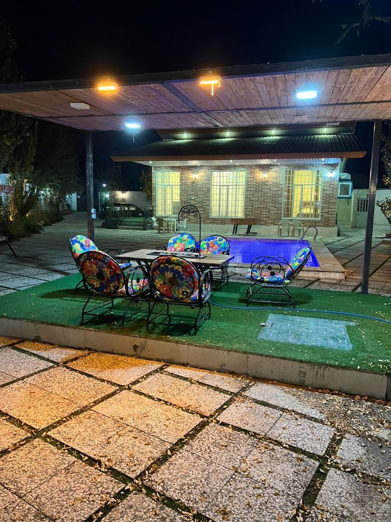 ویلا دوخوابه استخردار آبگرم اسکای