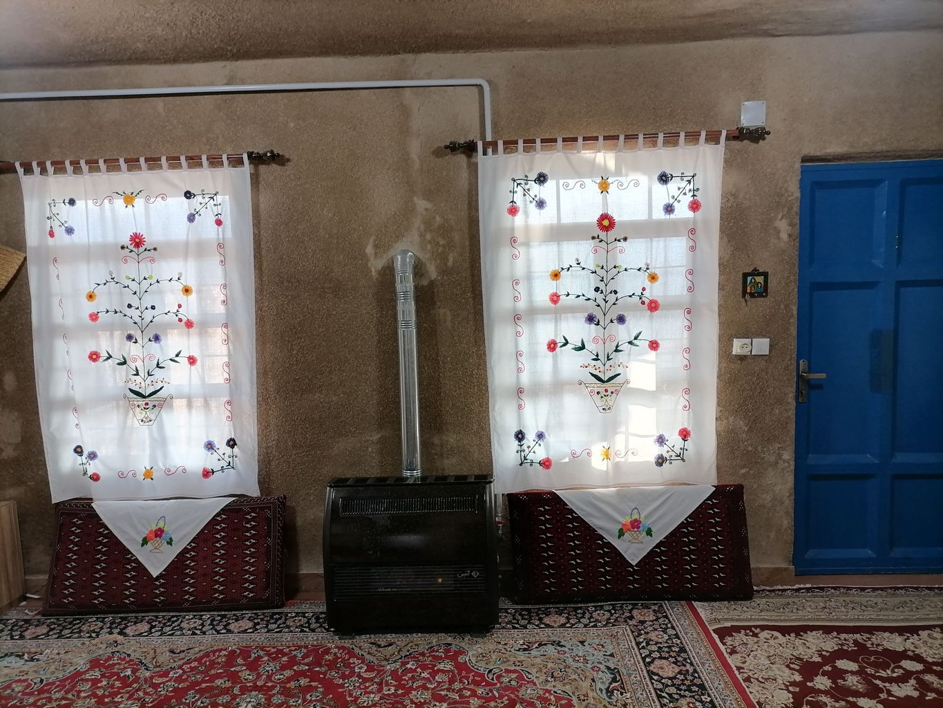 اقامتگاه سنتی یک خوابه کوهستانی آرامش 10