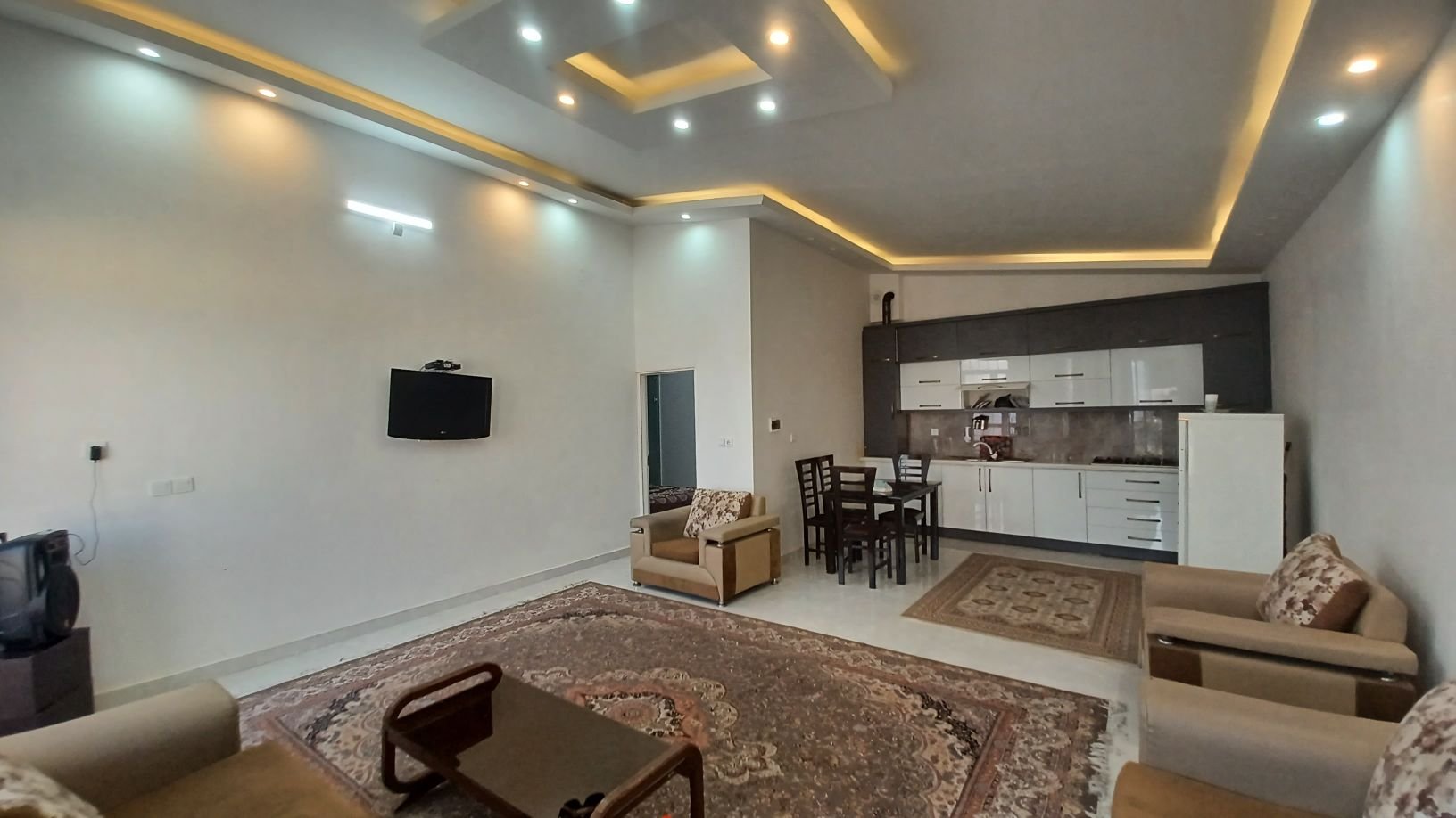 یک خوابه استخردار آبگرم نفیس 5