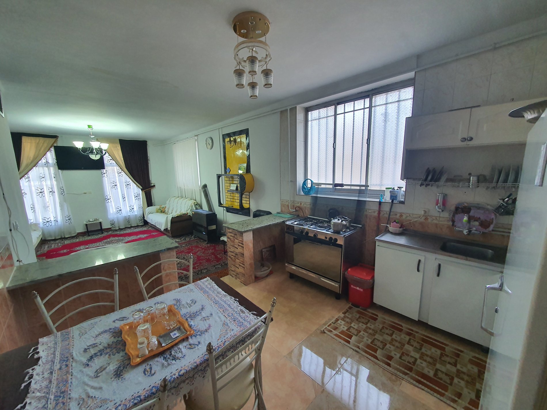 سوئیت یک خوابه طاقبستان