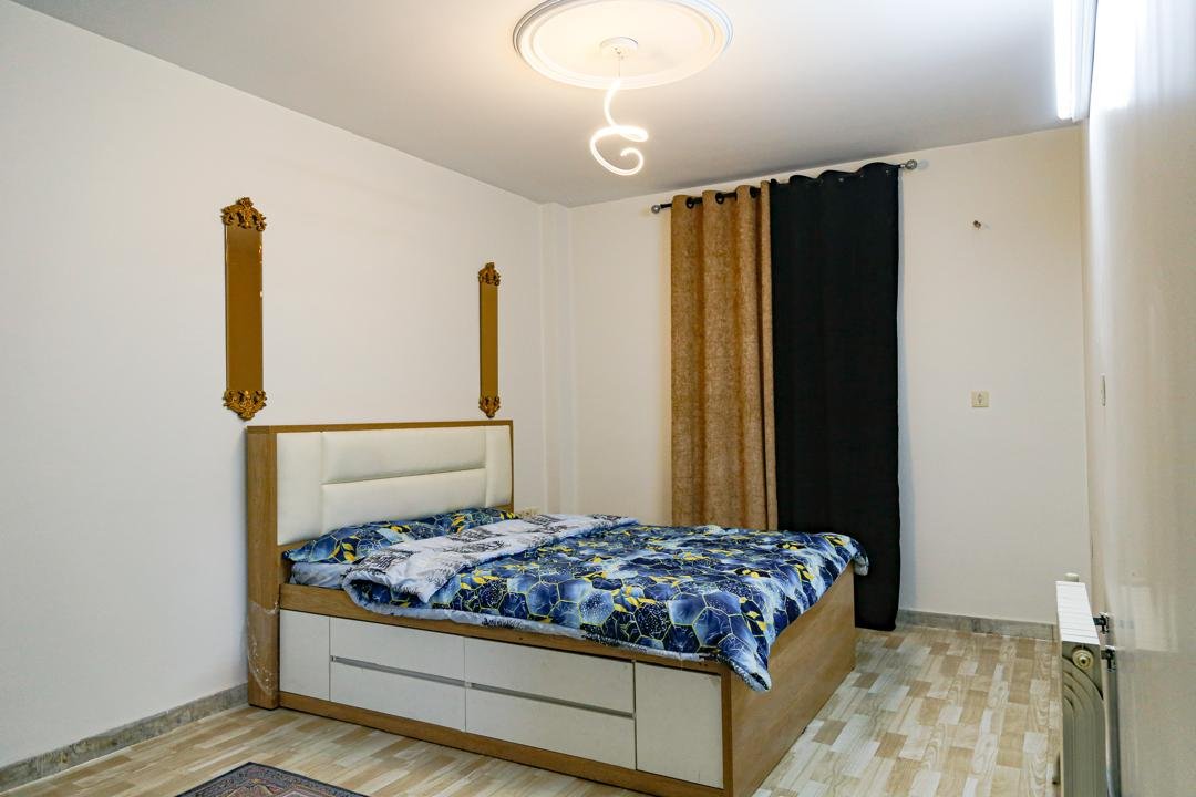 آپارتمان سه خوابه جکوزی دار قائم