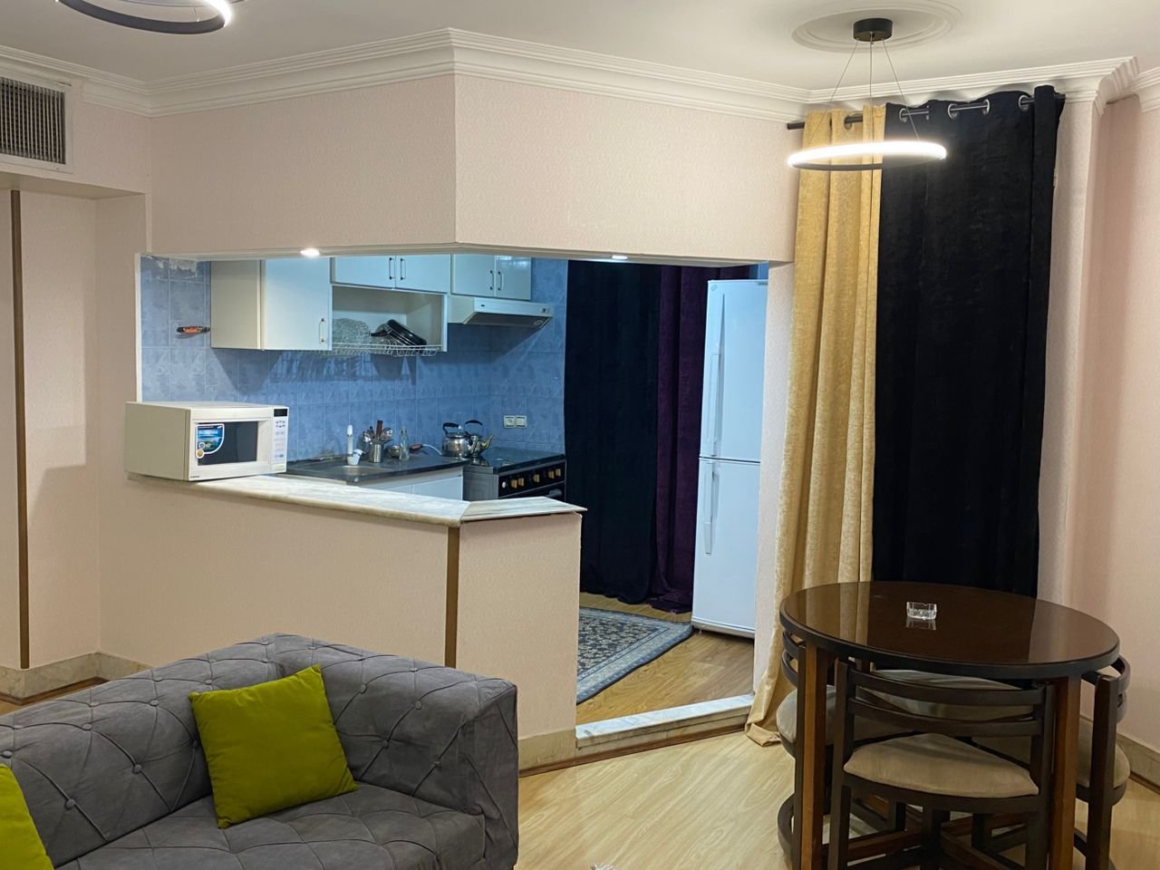 آپارتمان دوخوابه گلشنی آزادی واحد 8