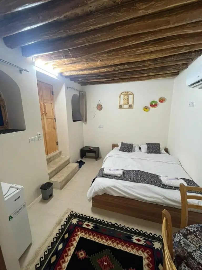 بوم گردی خانه همای - واحد خشت