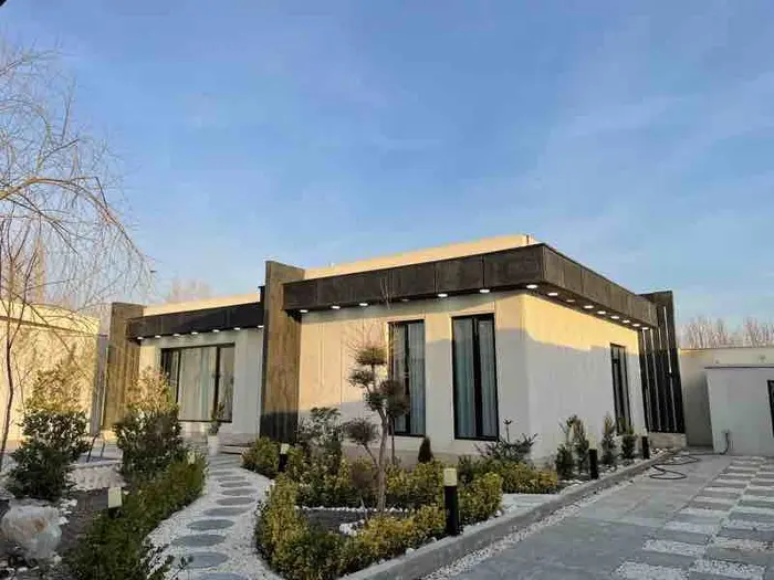 ویلا دوخوابه استخردار آبگرم آرامش 10 - نمای ساختمان