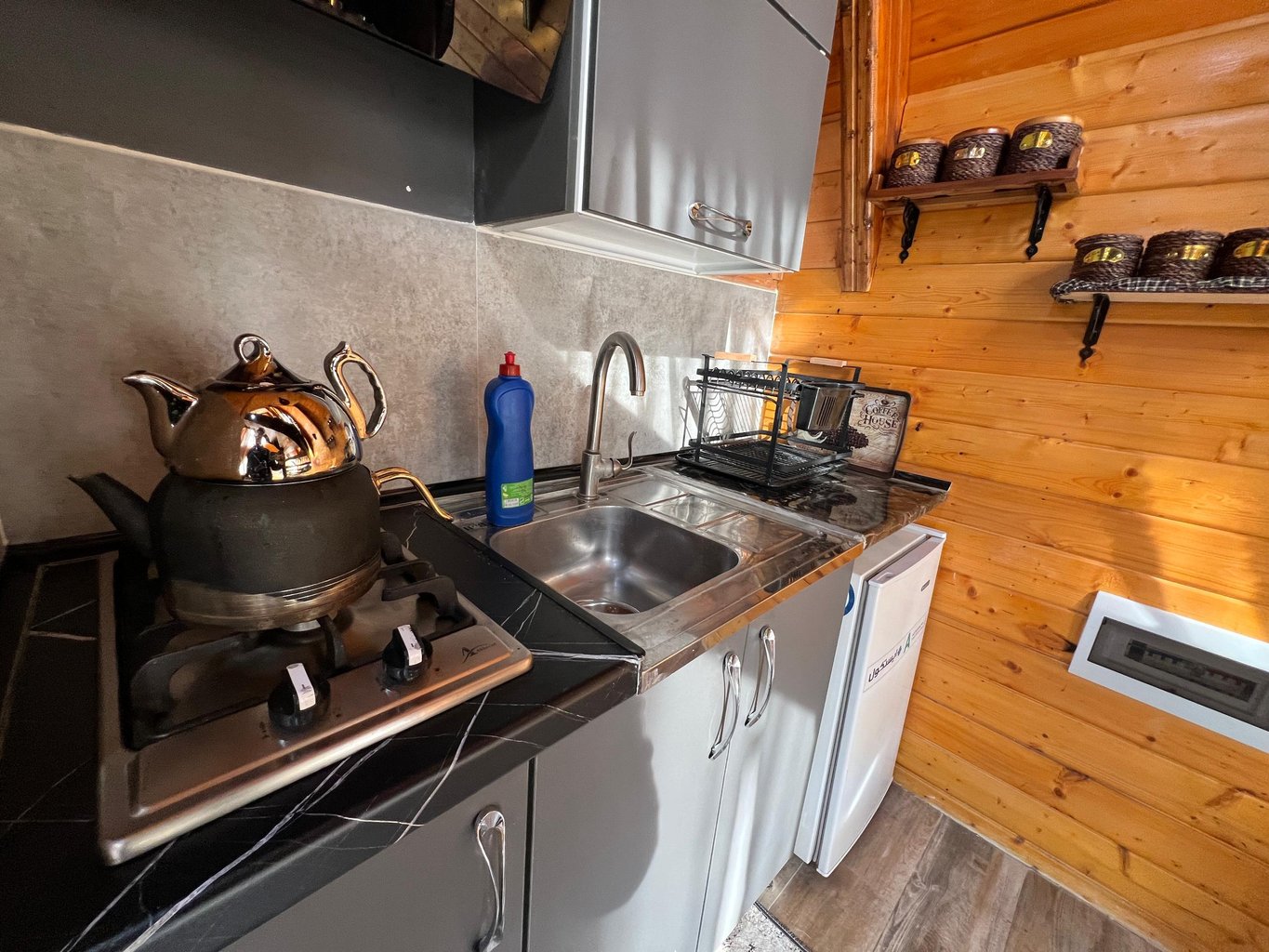 دوخوابه استخردار آبگرم ژینگو