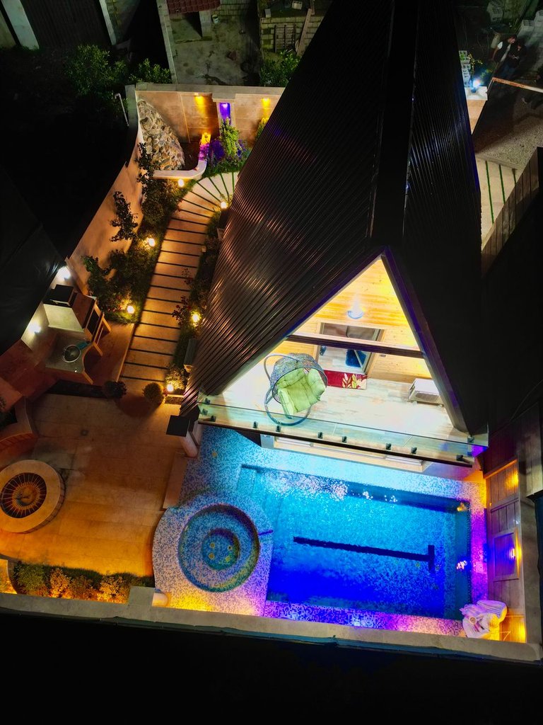 دوخوابه استخردار آبگرم ژینگو