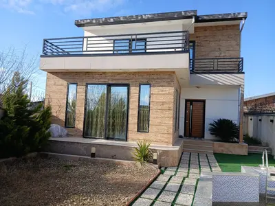 ویلا ویلای استخردار  دوبلکس سه خوابه خانم شاهی