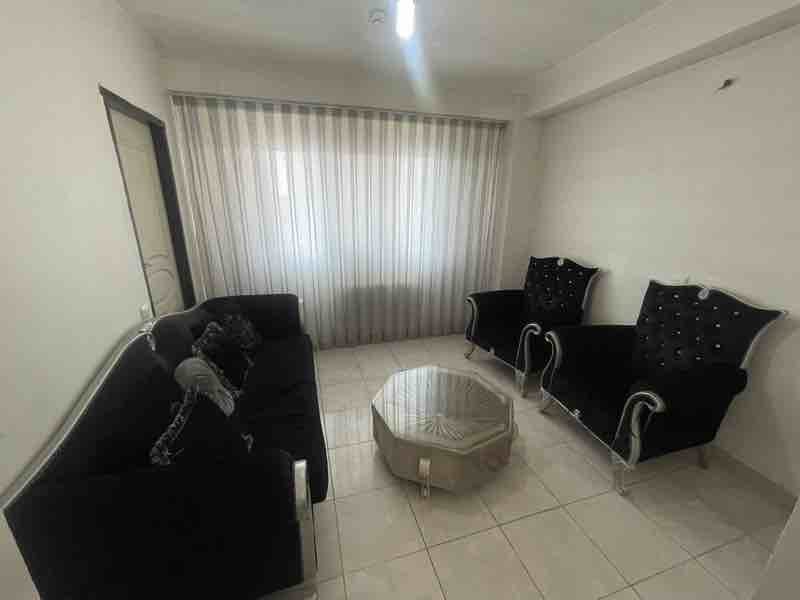 آپارتمان دوخوابه ايسان ٤ - انتخاب عنوان تصویر