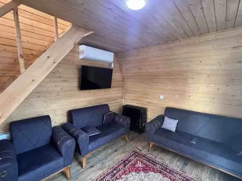 کلبه یک خوابه بهشت کوچک 4 - انتخاب عنوان تصویر