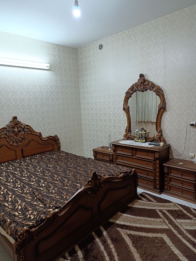 آپارتمان دوخوابه چهل‌ستون