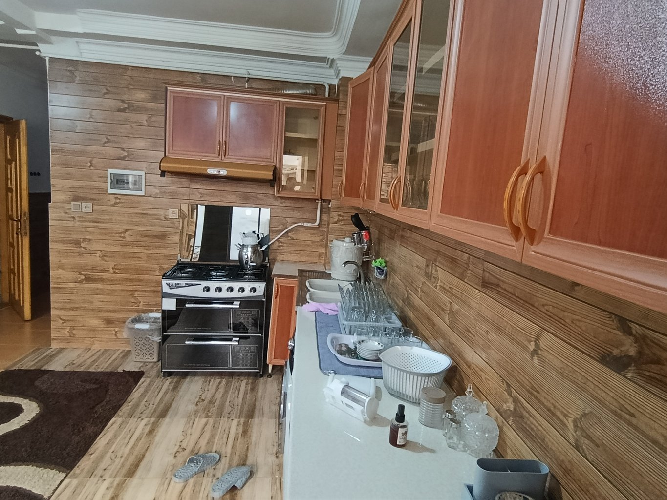 آپارتمان اقامتگاه دوخوابه حمیدی  شیک و تمیز