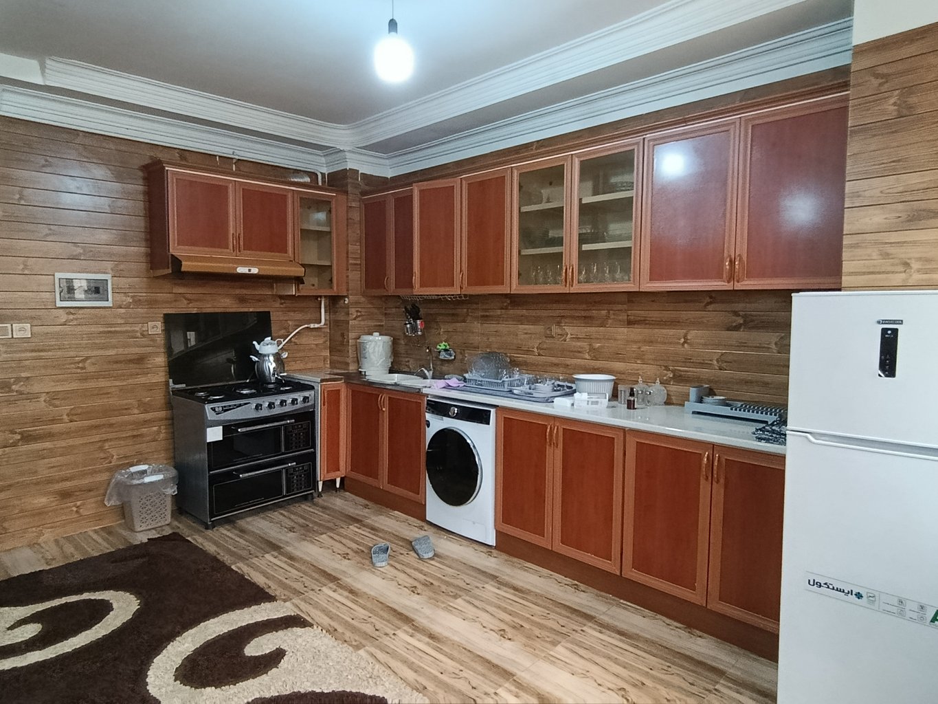 آپارتمان اقامتگاه دوخوابه حمیدی  شیک و تمیز