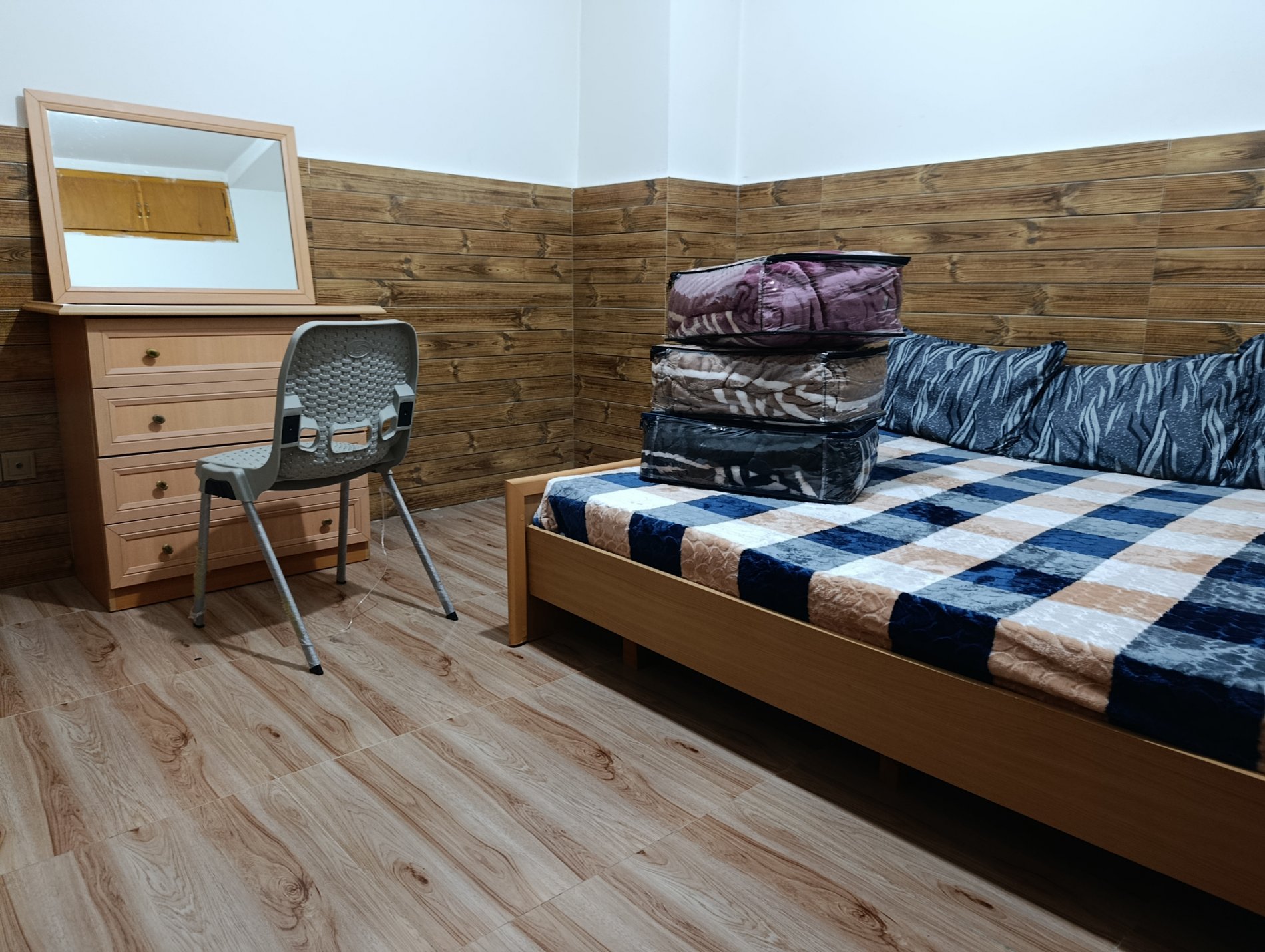 آپارتمان اقامتگاه دوخوابه حمیدی  شیک و تمیز