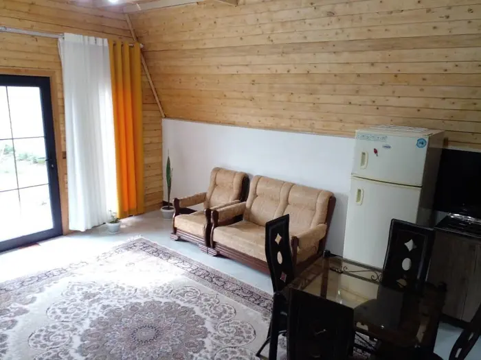 کلبه یک خوابه سوئیسی آوینا