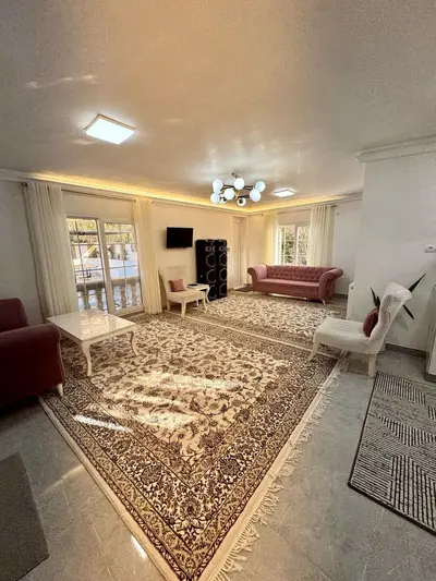 ویلا یک خوابه جنگلی استخردار آبگرم شاهان