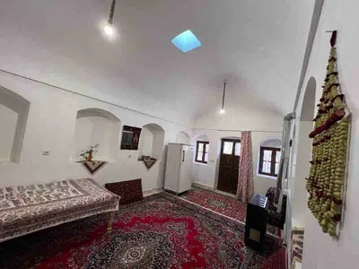 اقامتگاه سنتی بابابزرگ - واحد ایوان