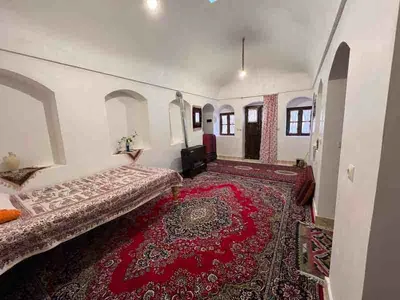 اقامتگاه سنتی بابابزرگ - واحد پنج دری