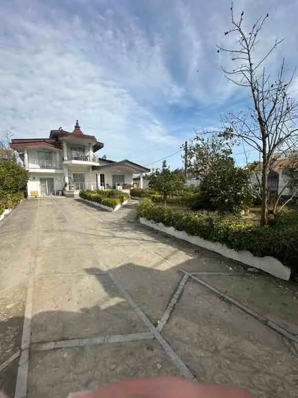 ویلا پنج خوابه سعید - حیاط