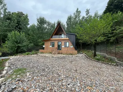 کلبه دوخوابه پینک