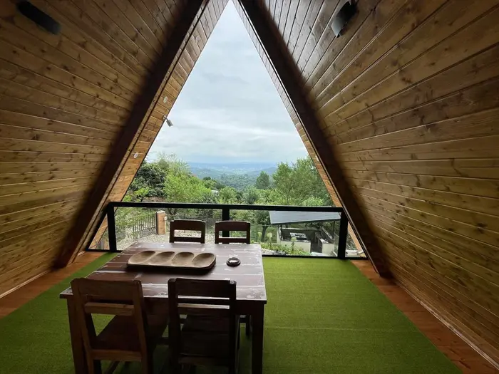 کلبه دوخوابه پینک