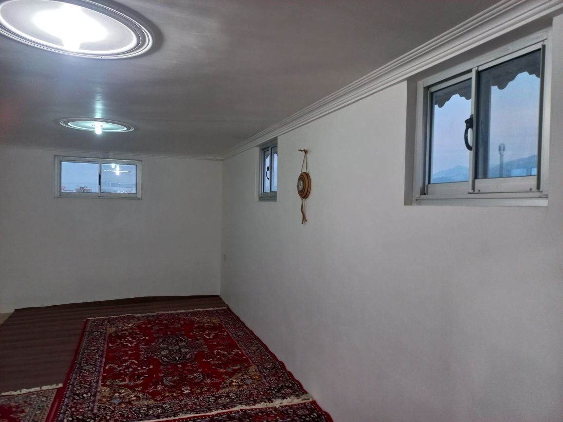 دوخوابه بام سبز شرقی