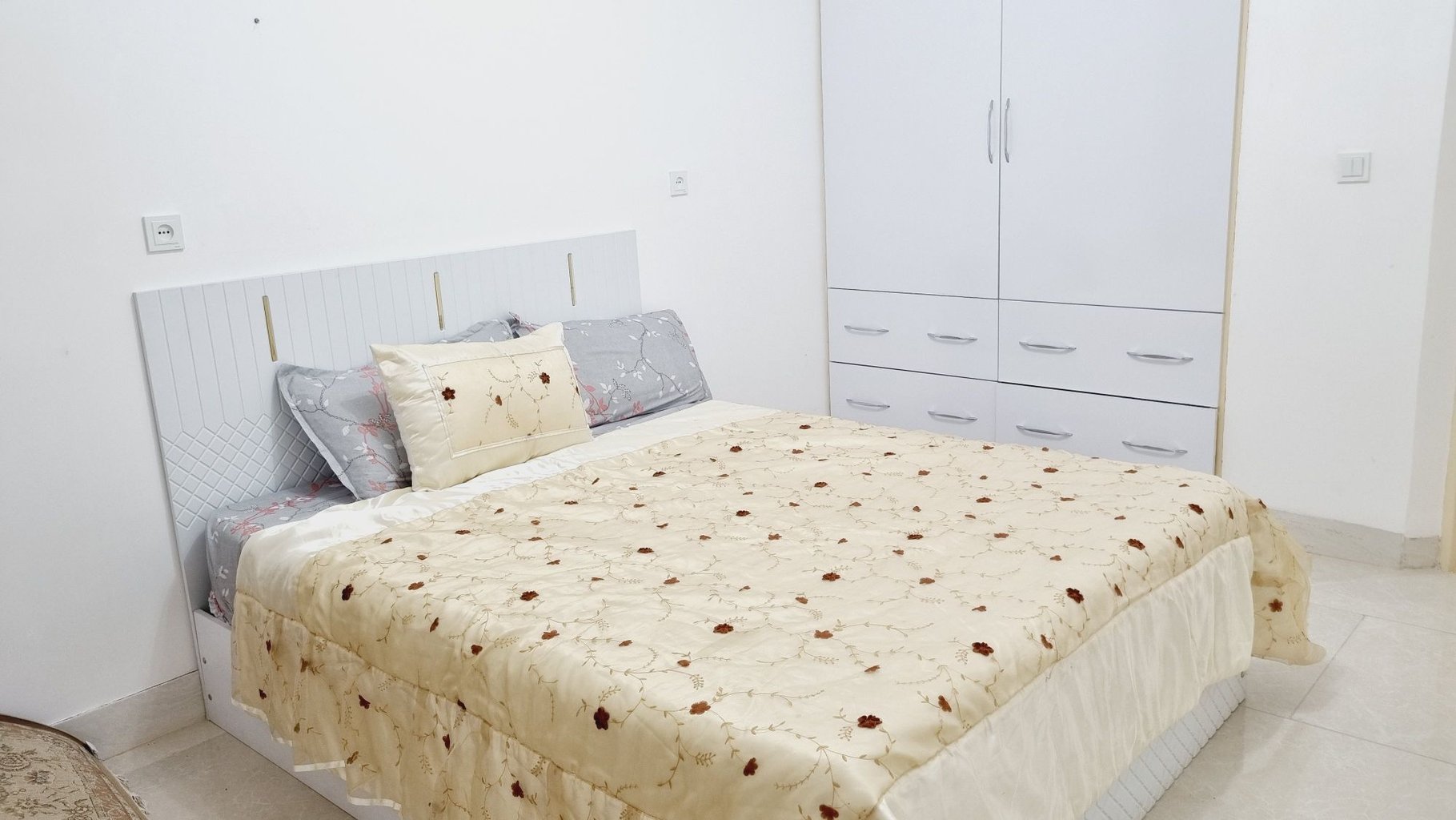 دوخوابه بهار و زیتون