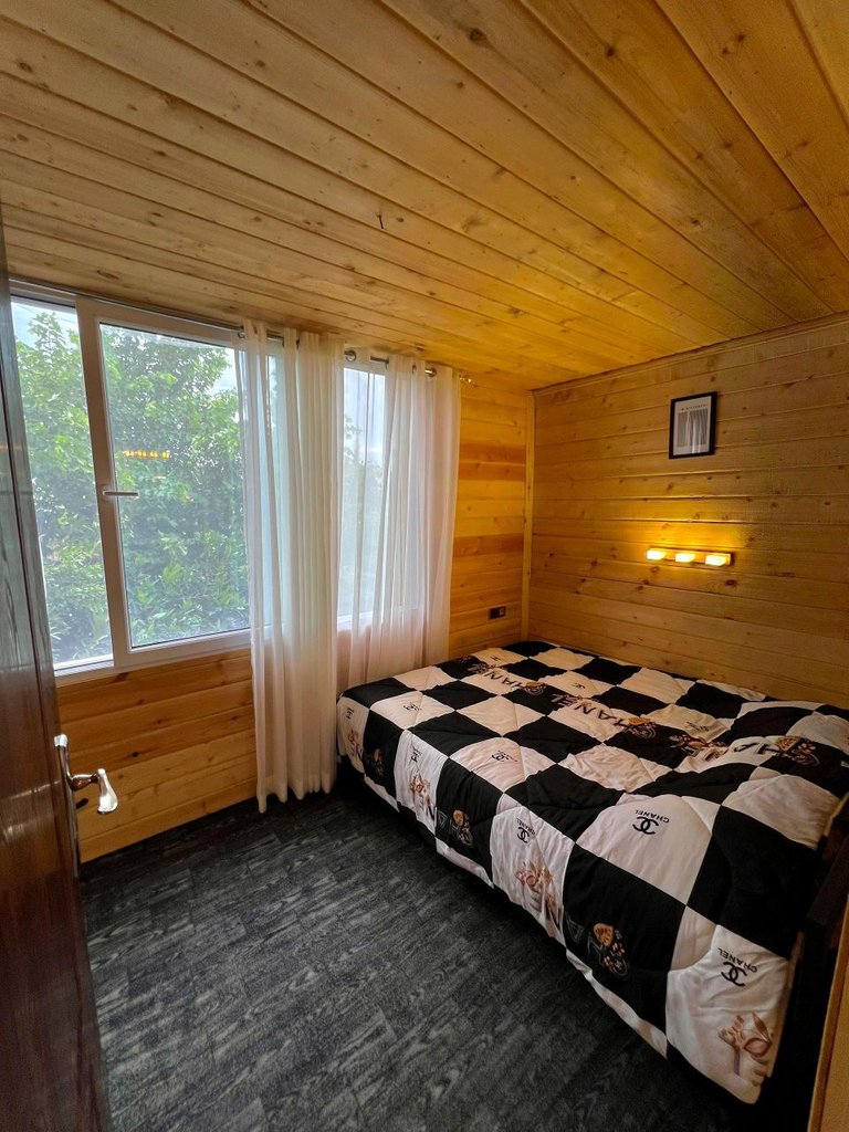 کلبه یک خوابه چوبی سید