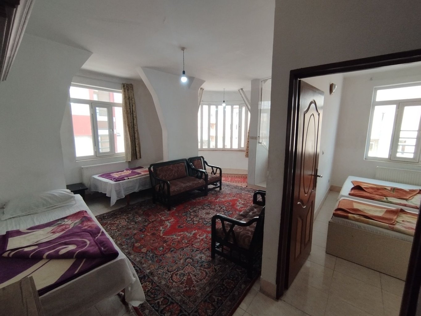 آناهیتا - واحد پنج تخته