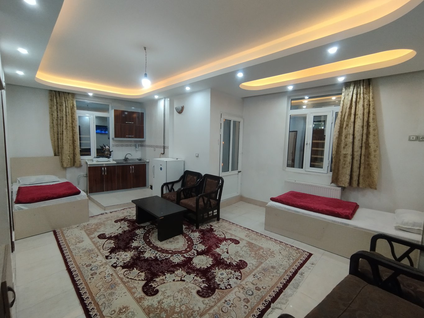 سوئیت یک خوابه آناهیتا واحد چهار تخته