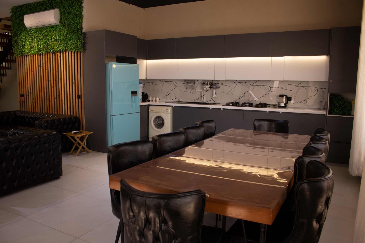 دوخوابه دوبلکس استخردار آبگرم کاریزما