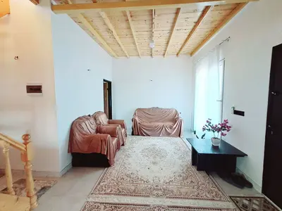 کلبه دوخوابه سوئیسی افشار