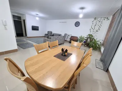 آپارتمان دوخوابه آریوبرزن ۲