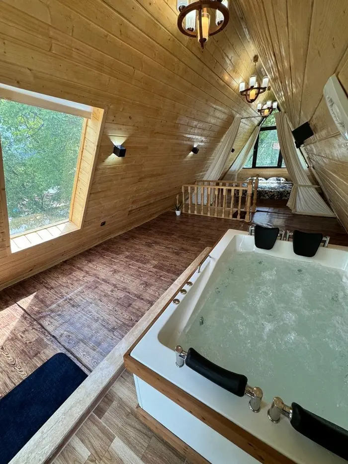 کلبه دوخوابه چوبی سلمل