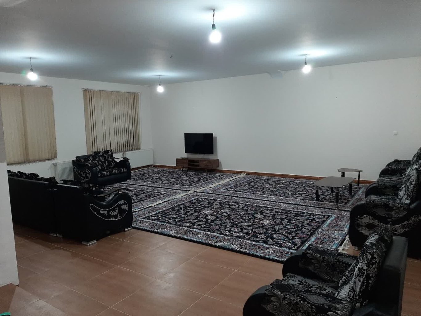 آپارتمان دوخوابه طاق بستان واحد 2