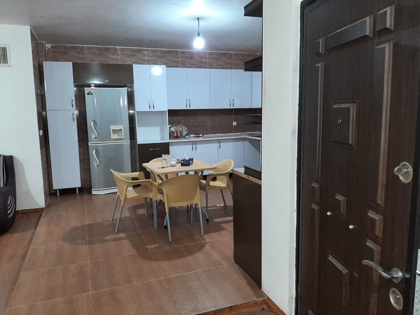 آپارتمان دوخوابه طاق بستان واحد 1