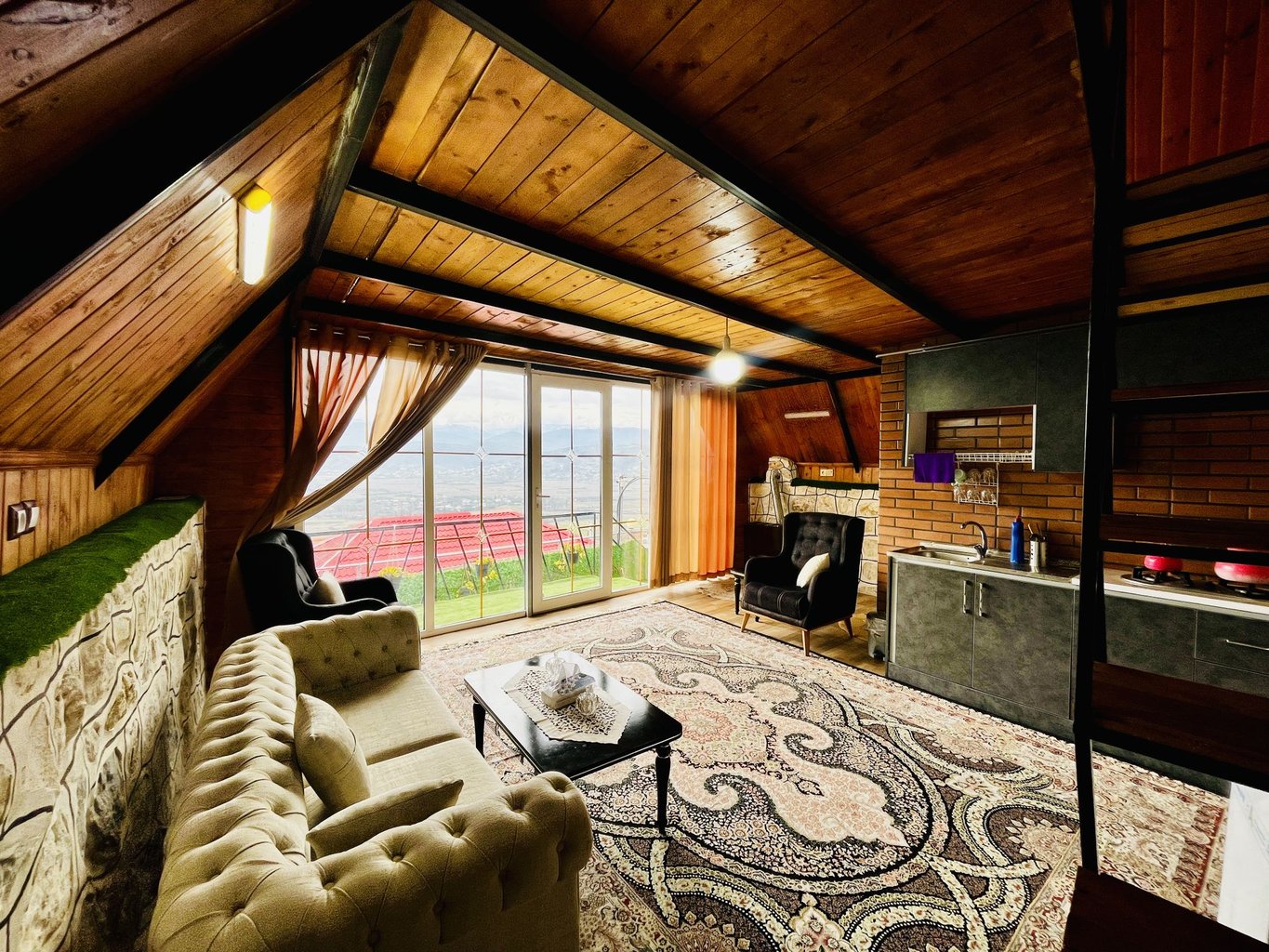 کلبه یک خوابه دوبلکس یونا