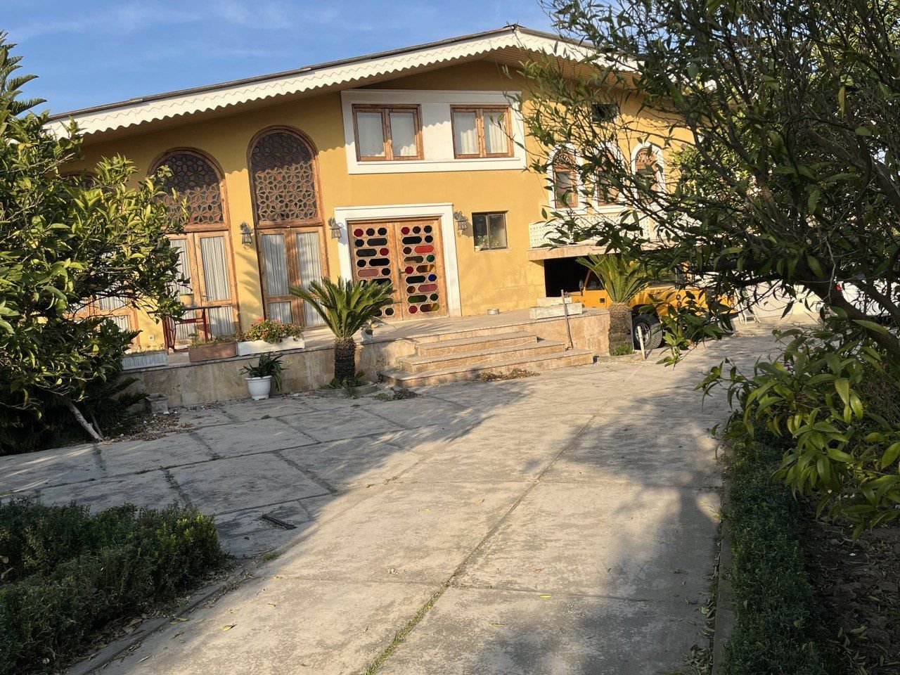 ویلا چهارخوابه ساحلی تریپلکس شهسوار