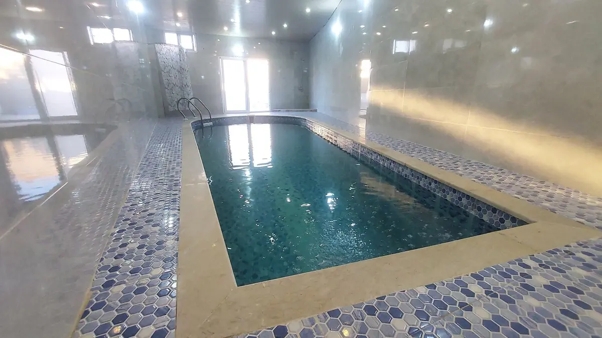 ویلا یک خوابه استخردار آبگرم دریای 25