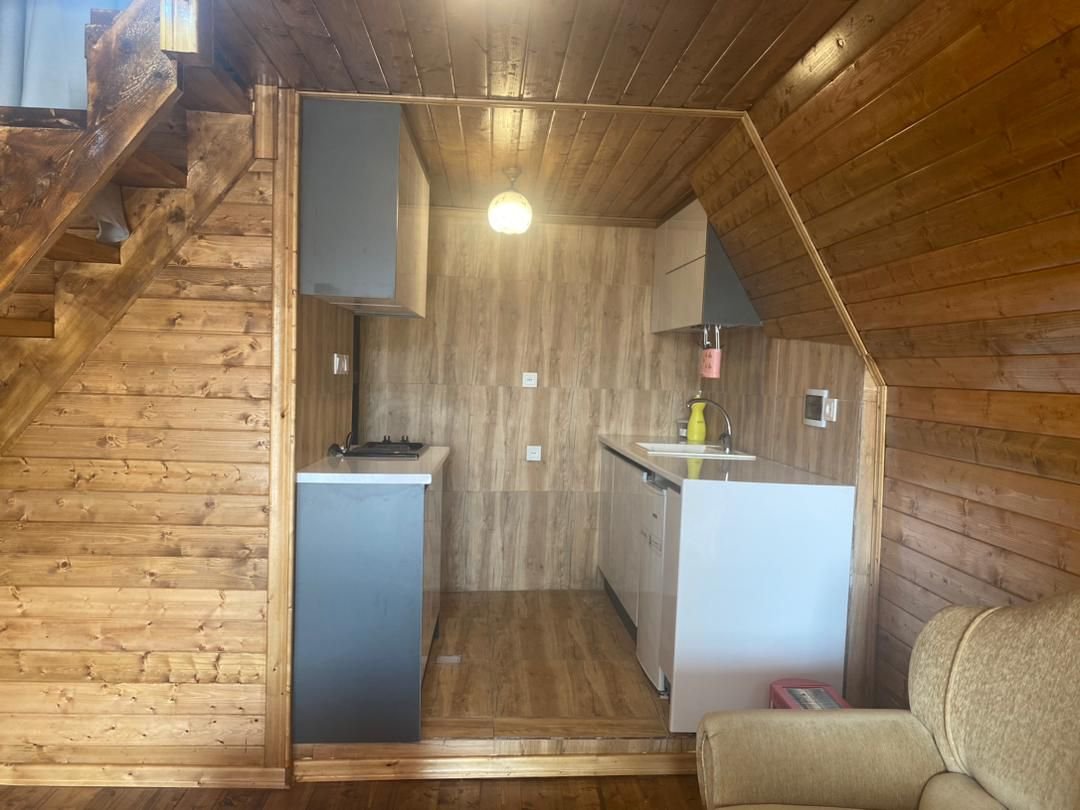 یک خوابه سوئیسی بلوط 1