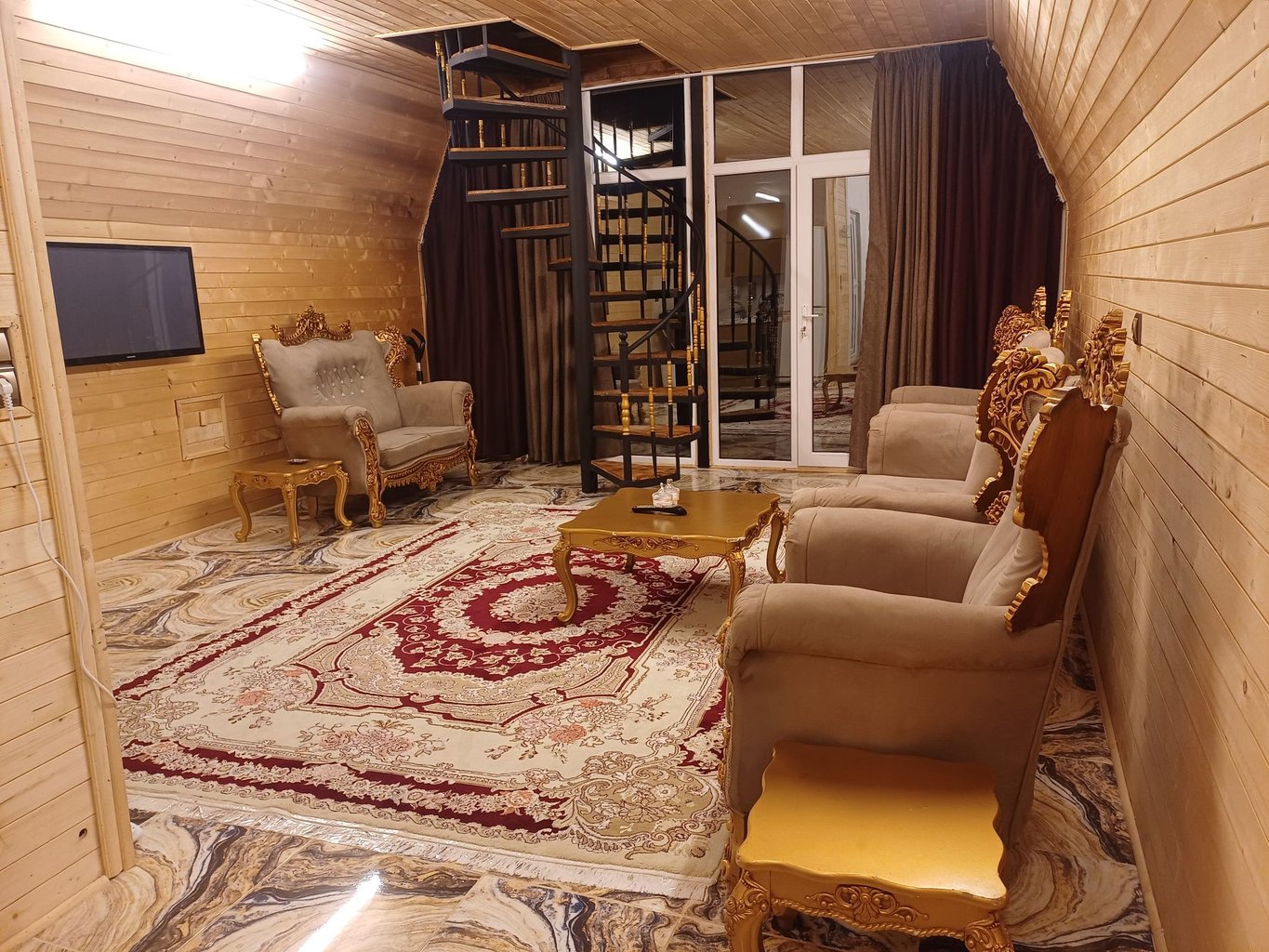 یک خوابه چوبی ماهلین