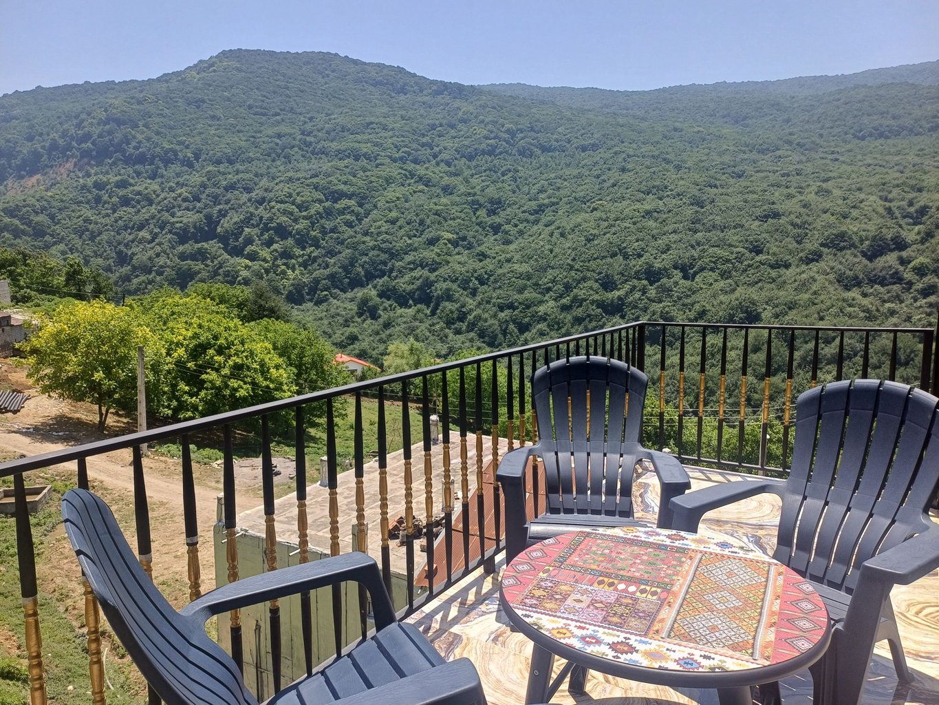 یک خوابه چوبی ماهلین