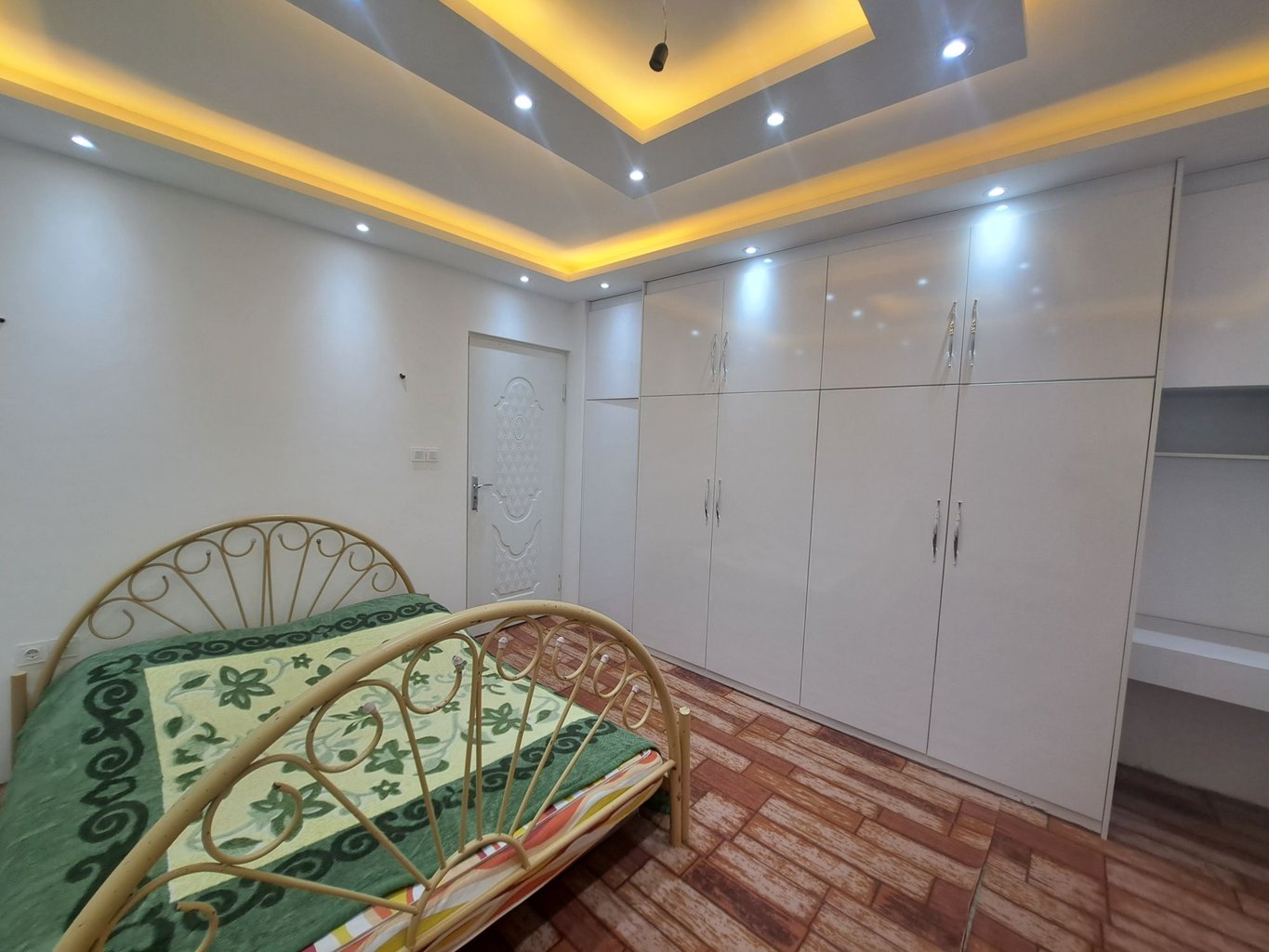 آپارتمان یک خوابه عطابخش