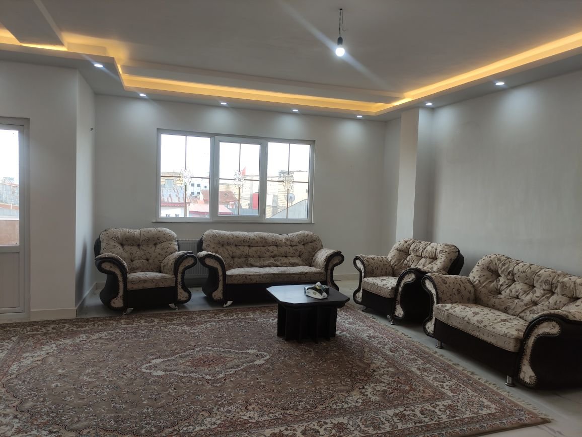 آپارتمان دوخوابه فرزام واحد 5