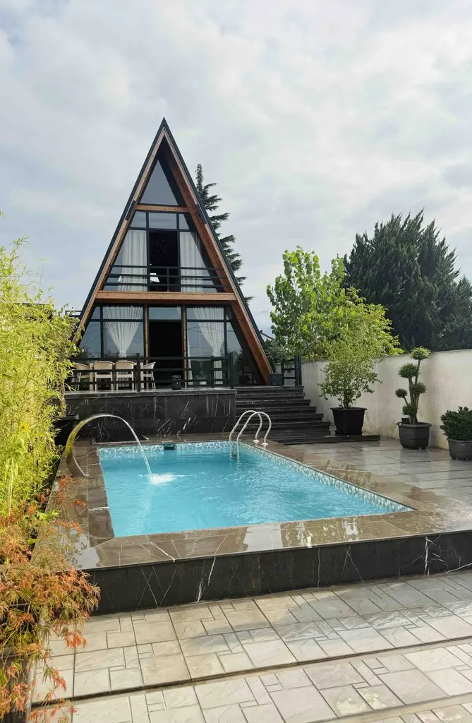 کلبه دوخوابه استخردار آبگرم میراث - انتخاب عنوان تصویر