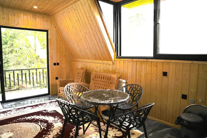 کلبه دوخوابه سوئیسی ایهان