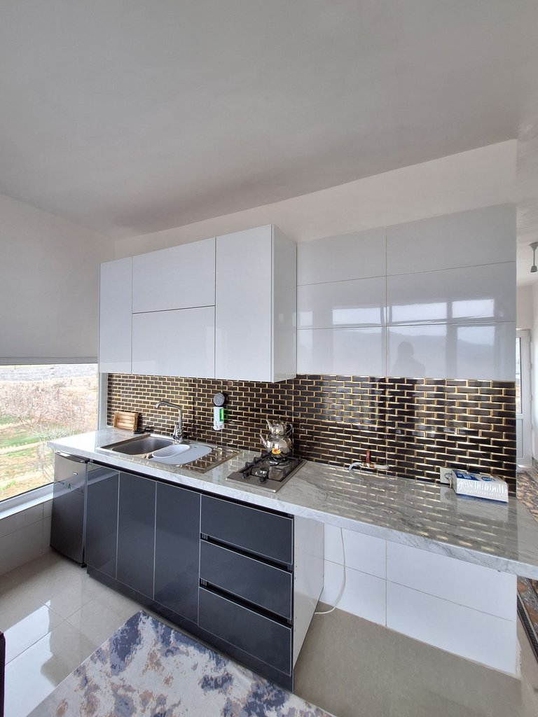 یک خوابه باغ آلبالو