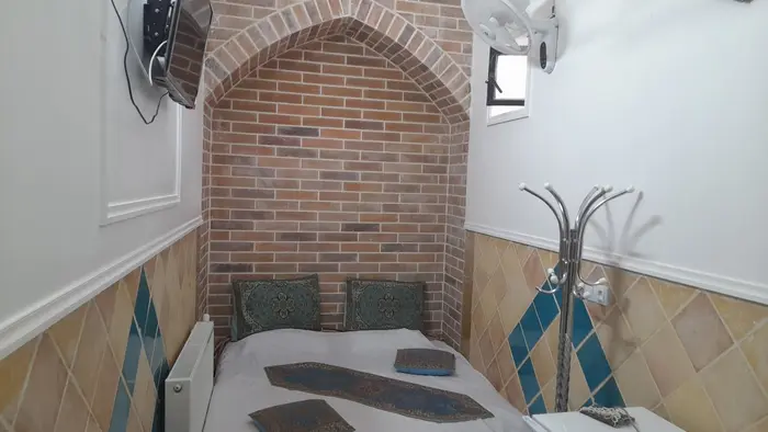 بوم گردی عطاالدوله شیراز - واحد دوتخته 2